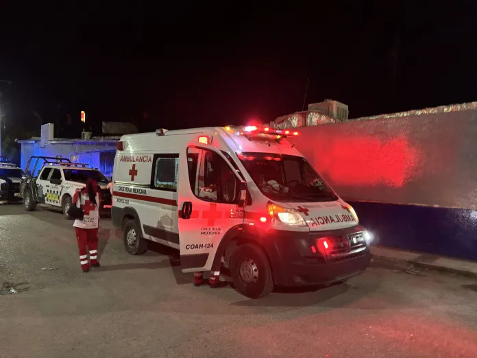 Atacan pandilleros brutalmente a dos