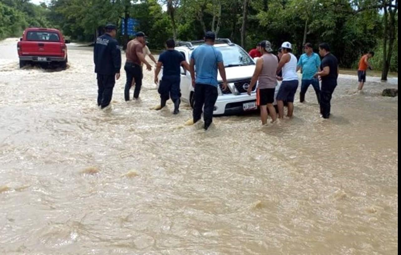 ADVIERTEN TORRENCIALES EN COAHUILA POR CICLÓN