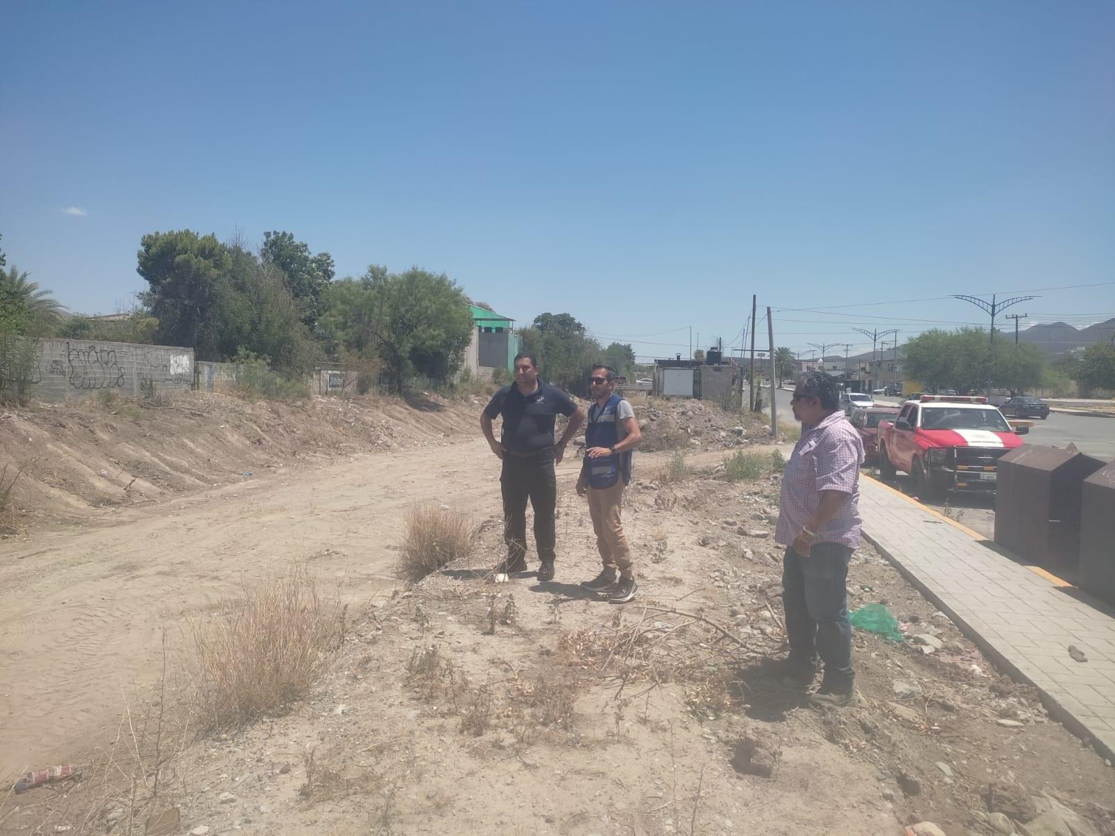 Desazolvan arroyos por torrencial