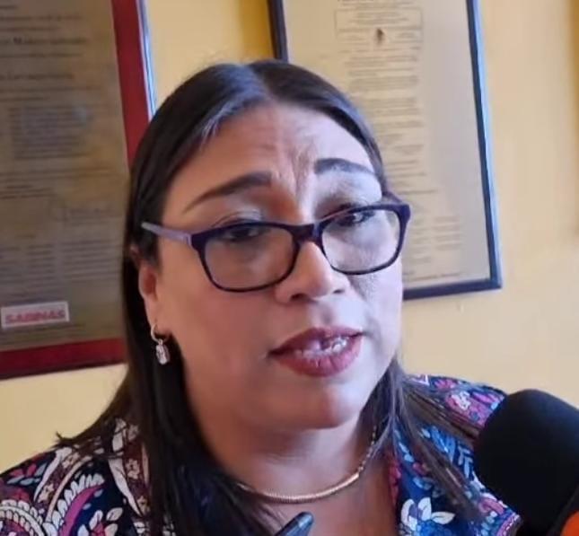 Cae mujer con billete falso de 500 pesos