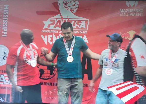 Es coahuilense campeón nacional de vencidas en USA