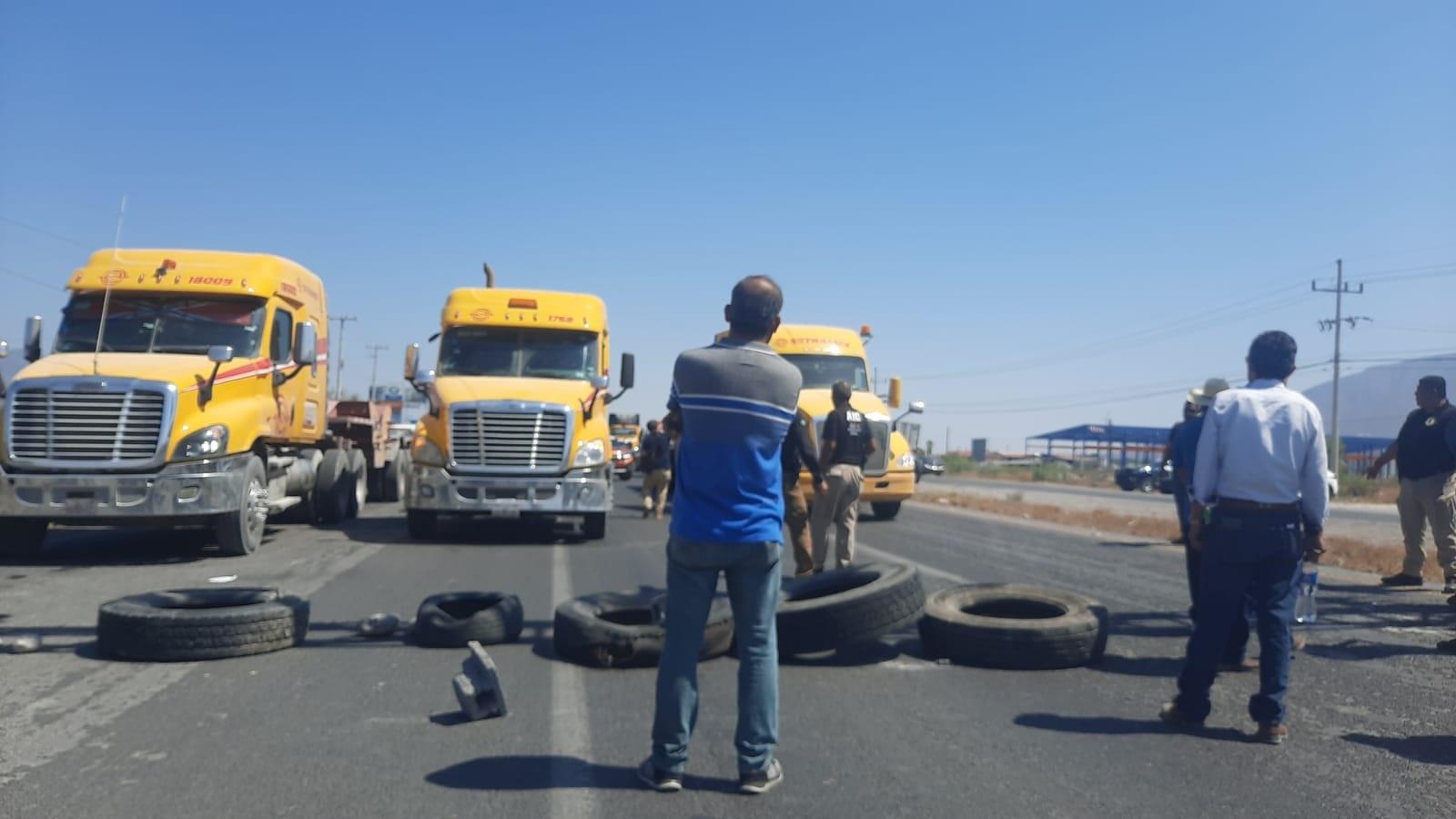 Perjudica bloqueo a choferes y empresas