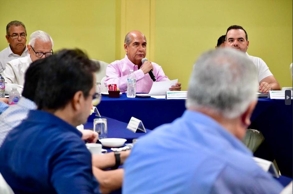 Finanzas sólidas presenta SIMAS en junta de consejo