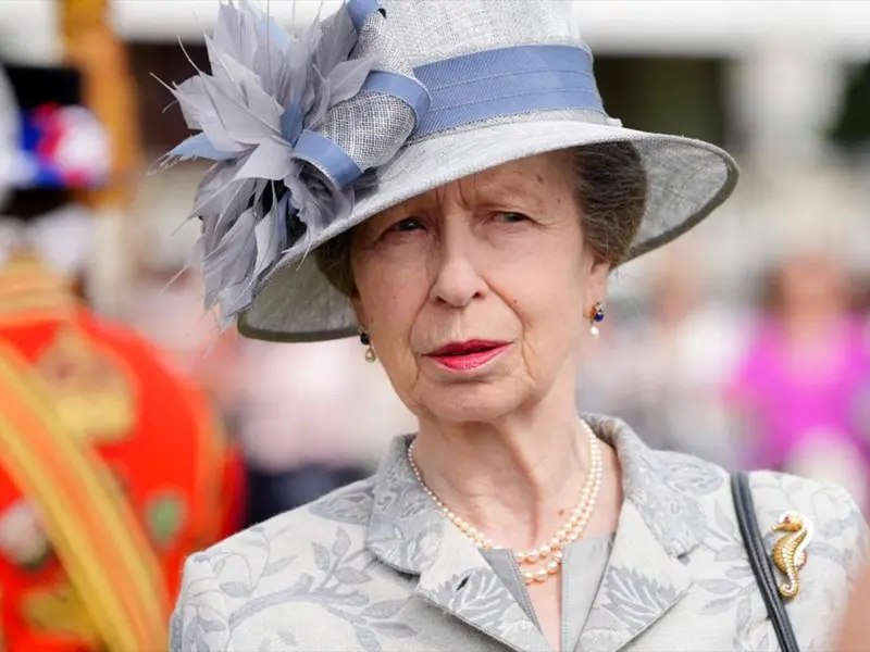Hospitalizan por heridas a la princesa Ana de Inglaterra, hermana del rey Carlos III