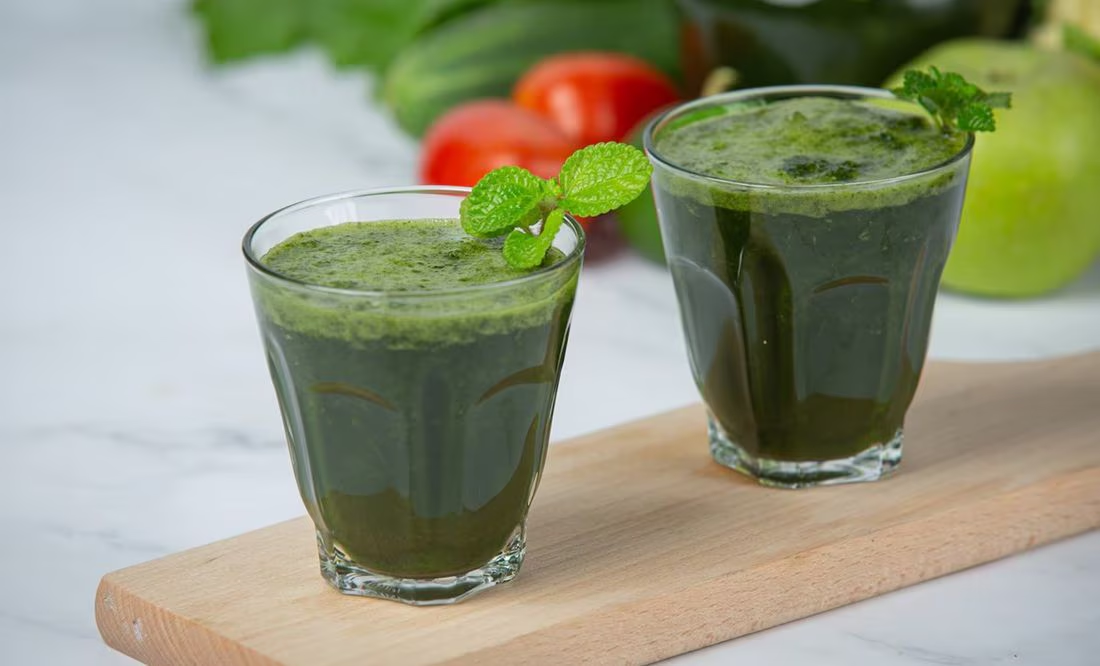 Para qué sirve tomar agua de alfalfa en época de calor