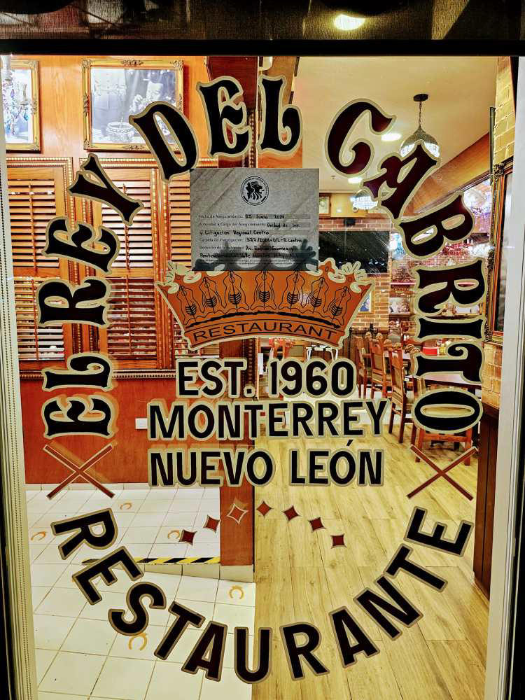¿Por qué están cerrando los restaurantes El Rey del Cabrito? Esto sabemos