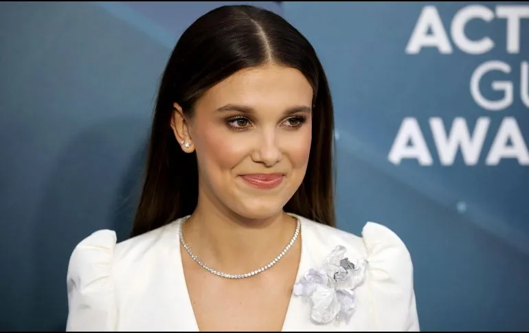Millie Bobby Brown publica foto con mensaje en ropa sobre su matrimonio con Jake Bongiovi