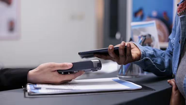 Éstas son todas las compras donde ya no pedirán ingresar el NIP de la tarjeta, según la Condusef