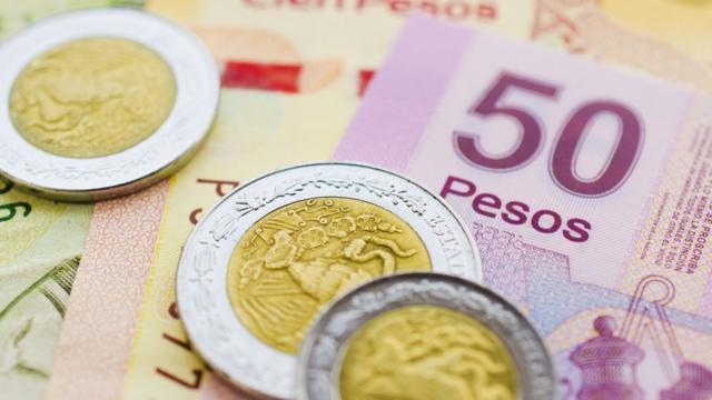 Superpeso, arriba de 17 unidades previo a elecciones