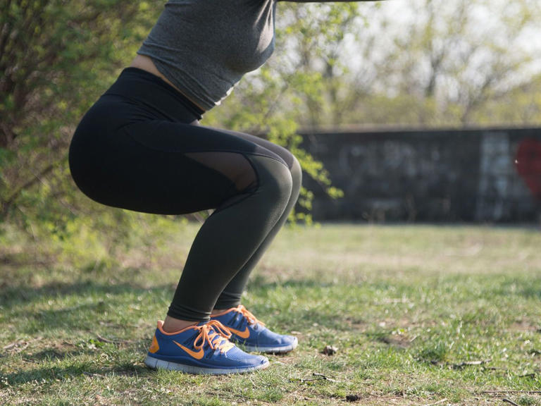 Este es el tipo de ejercicio que activa tus piernas y mejora el equilibrio