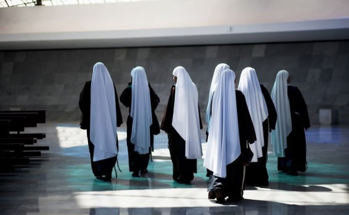 Excomulgan a monjas que criticaron al Papa Francisco… por un convento