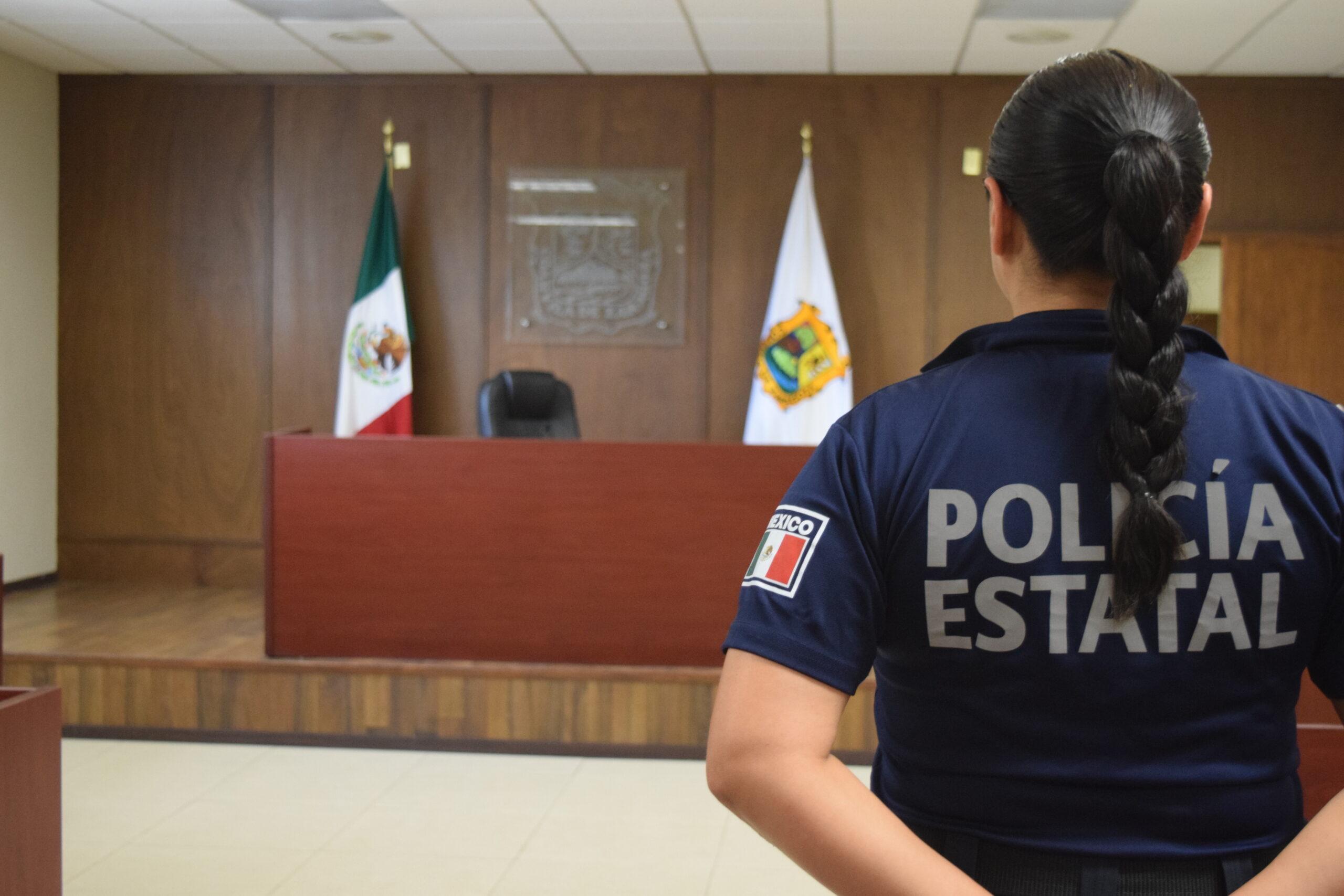 Niega Juez a 2 hombres acercarse a sus esposas