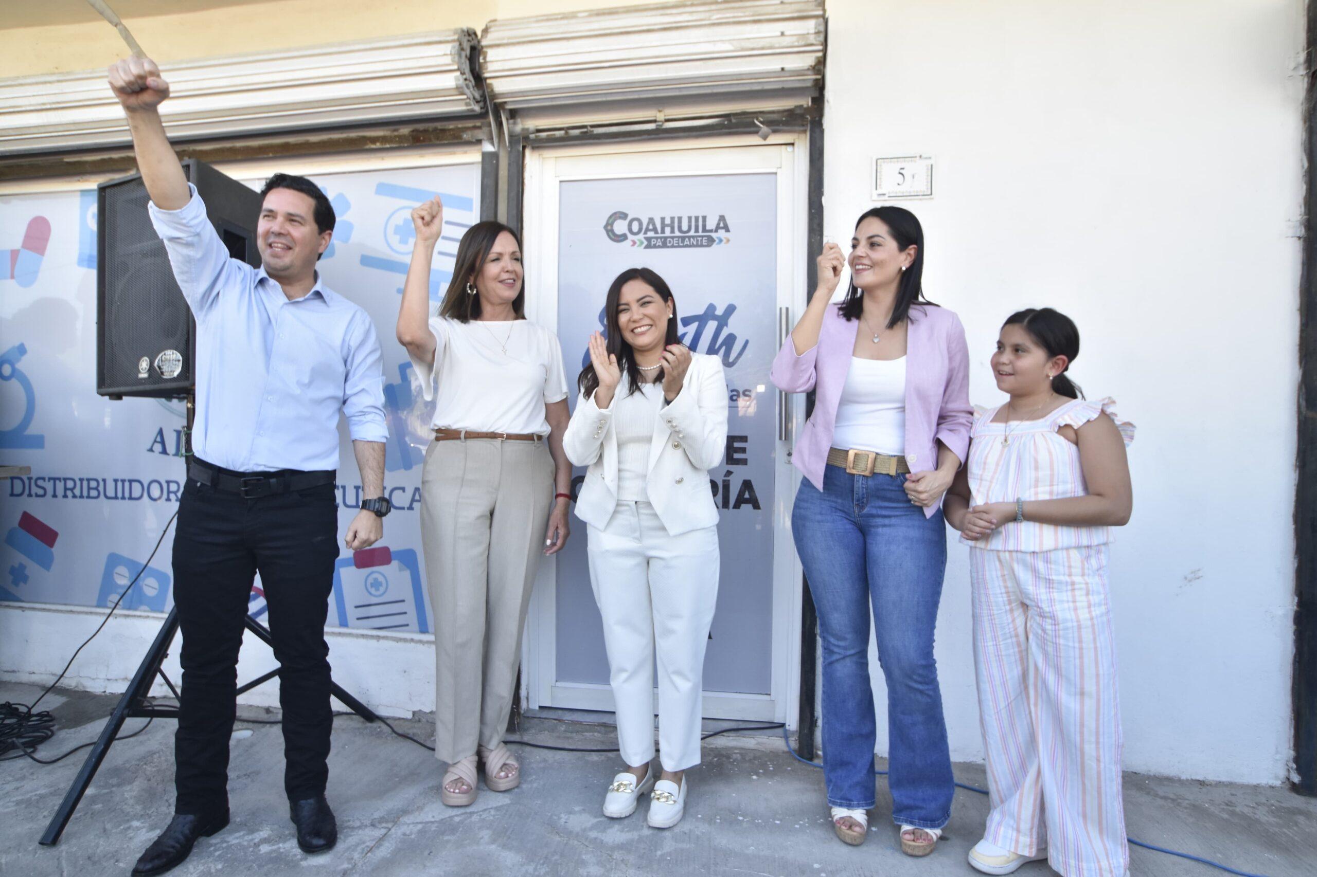 Inaugura diputada Edith casa de gestoría en CF