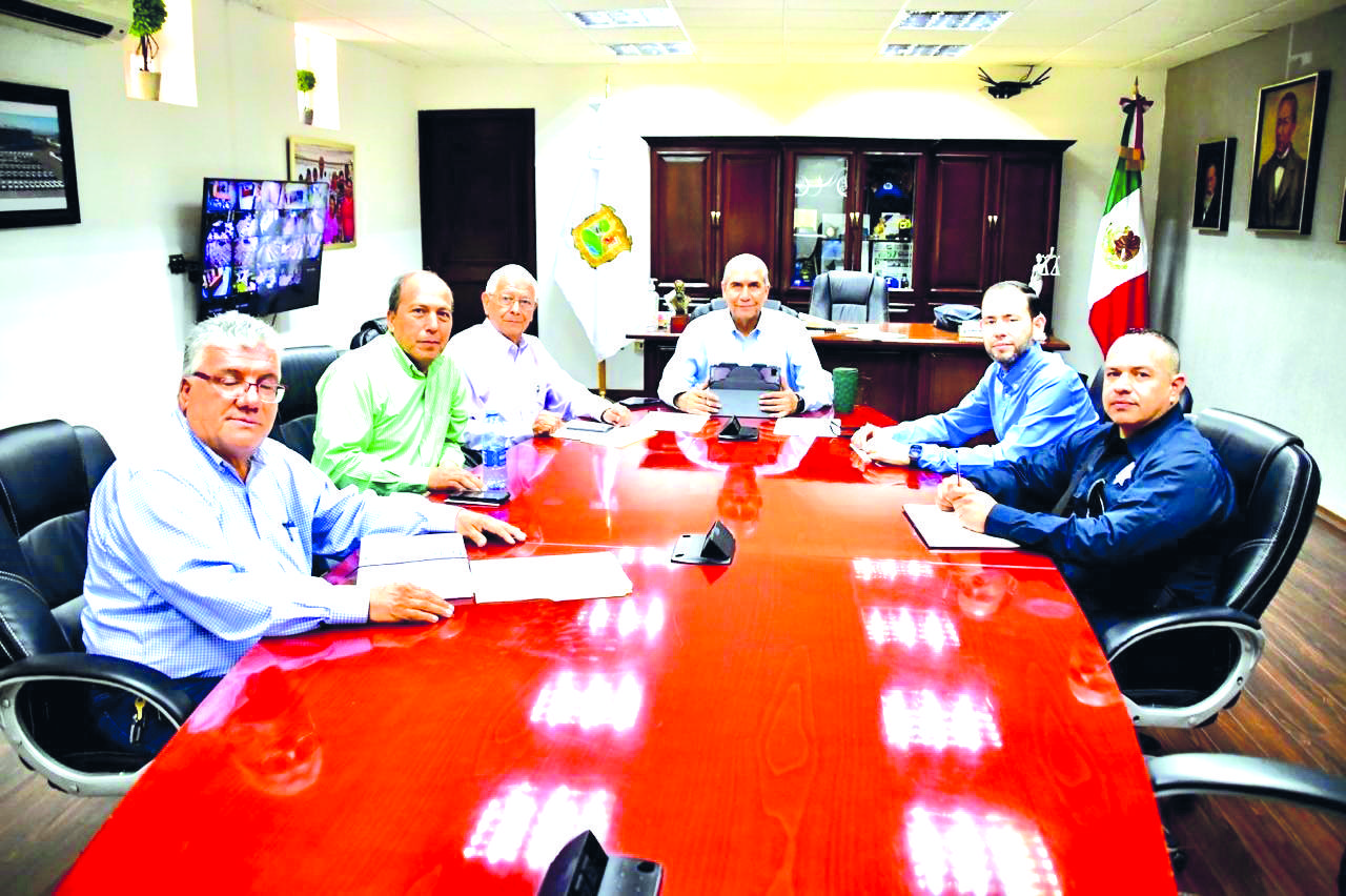 Dará empresa municipal servicio de grúas: Dávila