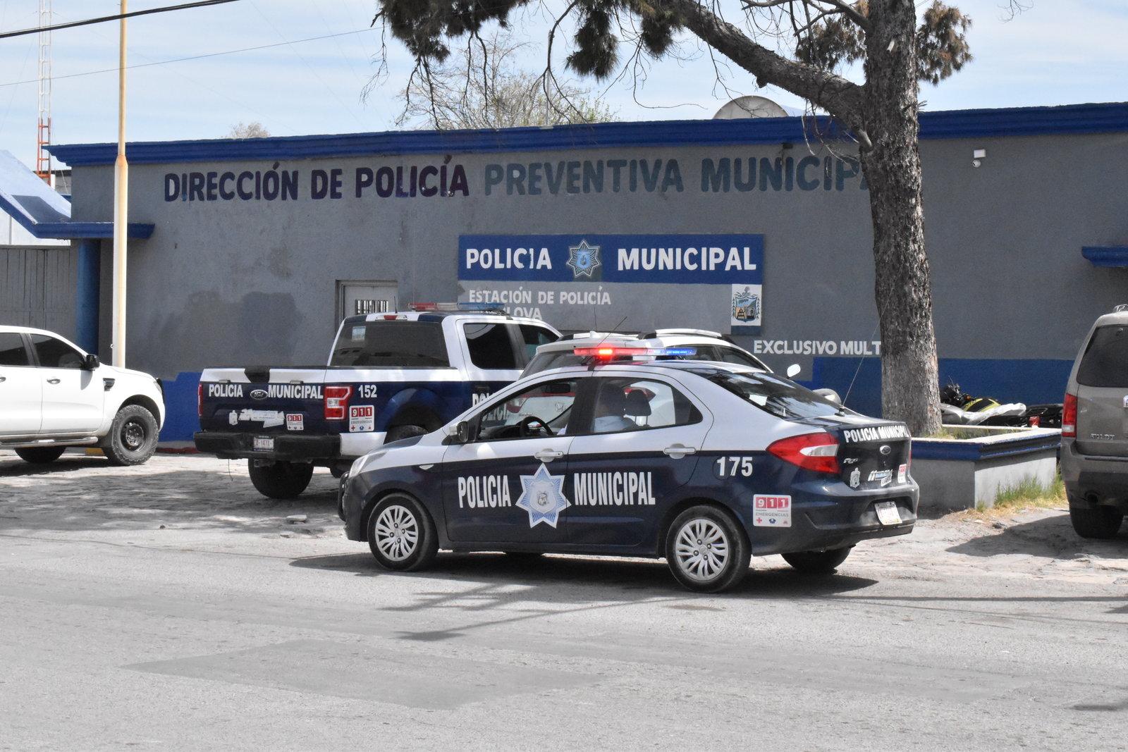 Por reprobar examen despiden a 4 policías