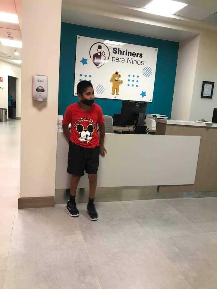 Madre desesperada pide ayudar a su niño