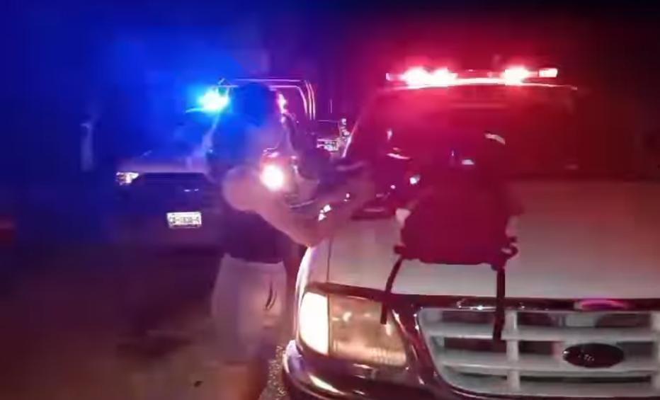 Resulta mujer con crisis nerviosa tras accidente