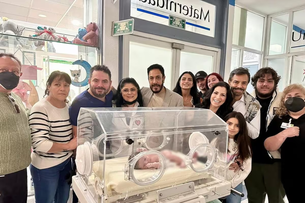 José Eduardo Derbez comparte la esperada foto del reencuentro entre Victoria Ruffo y Eugenio Derbez