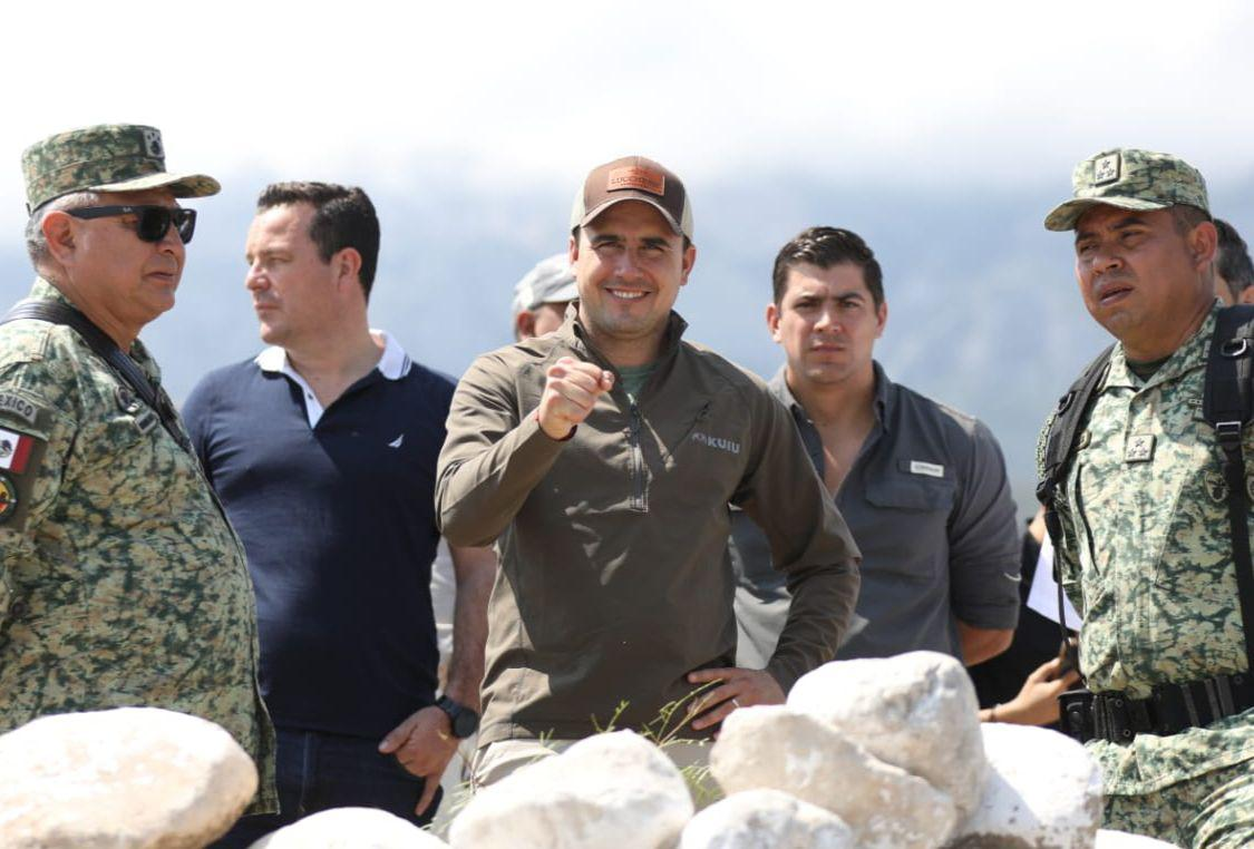 Supervisan Gobernador y General obras militares en Coahuila