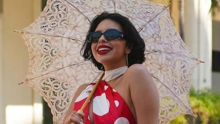 Ángela Aguilar y su flamante anillo de compromiso, lo presume junto a Pepe Aguilar