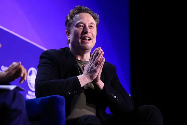 Elon Musk criticó a Microsoft tras falla mundial de Crowdstrike: “El mayor fracaso informático de la historia”