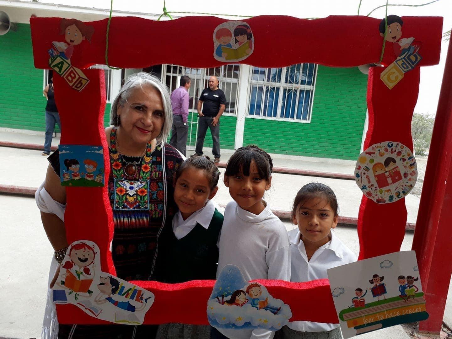Cambió la maestra Lucy vida de muchas familias