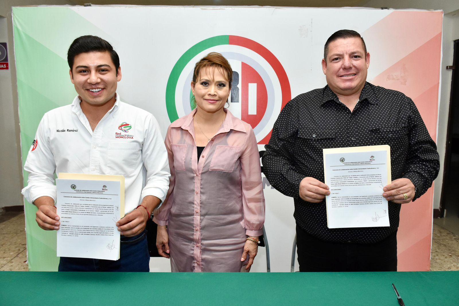 Suman esfuerzos para brindar becas educativas
