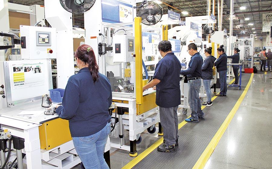 Destaca IMSS Coahuila beneficios para jóvenes