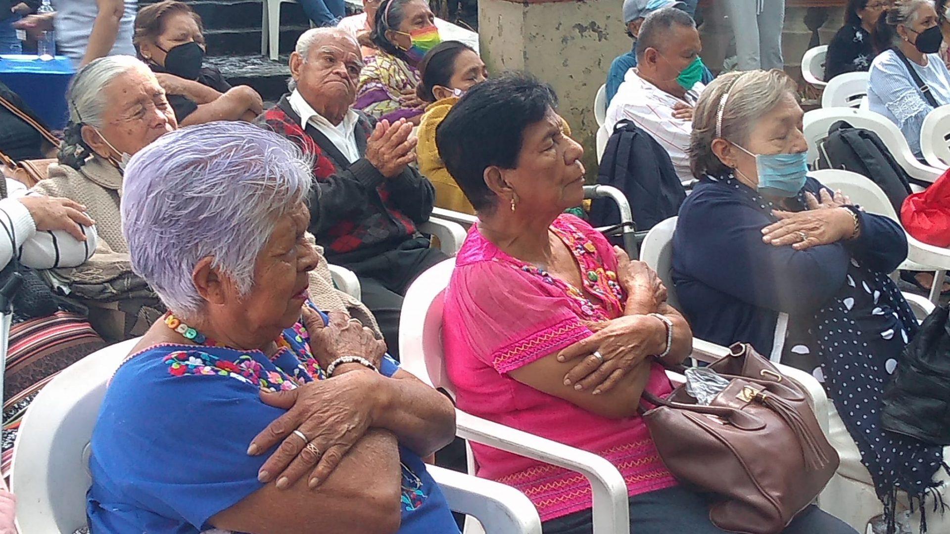 Preparan festejo por Día del Abuelo