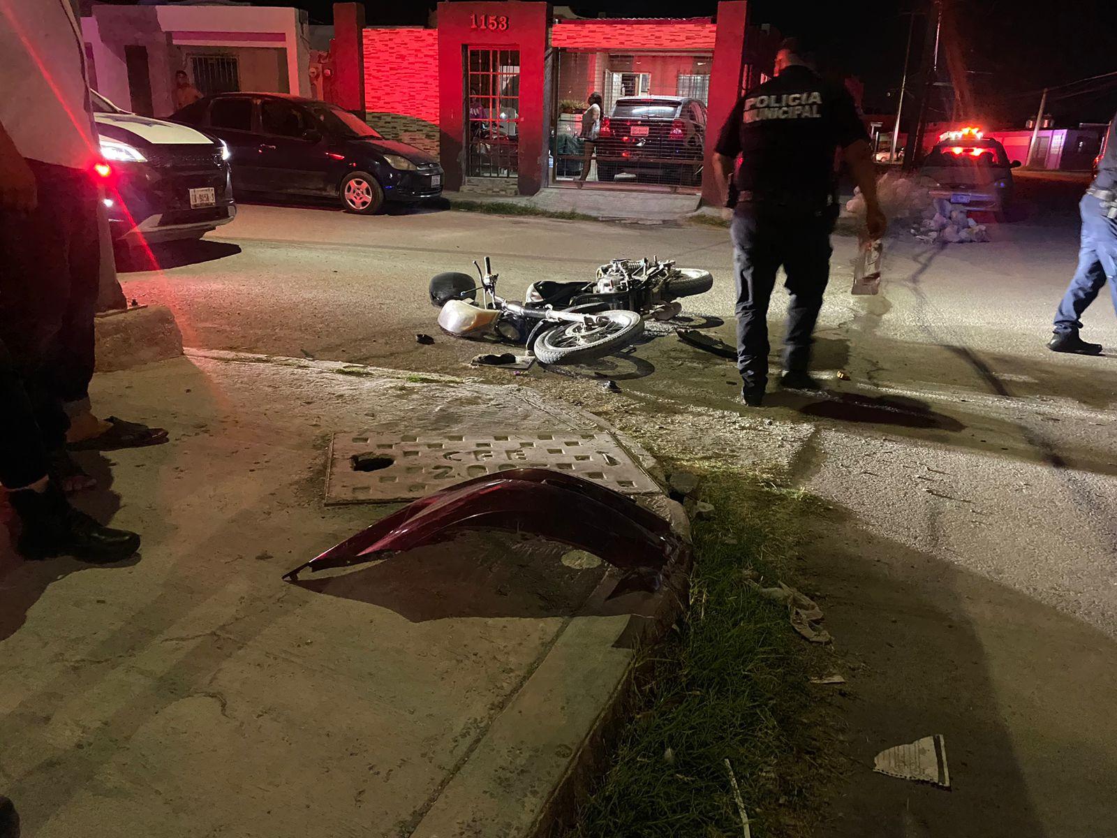 Embiste auto fantasma a tres menores en moto