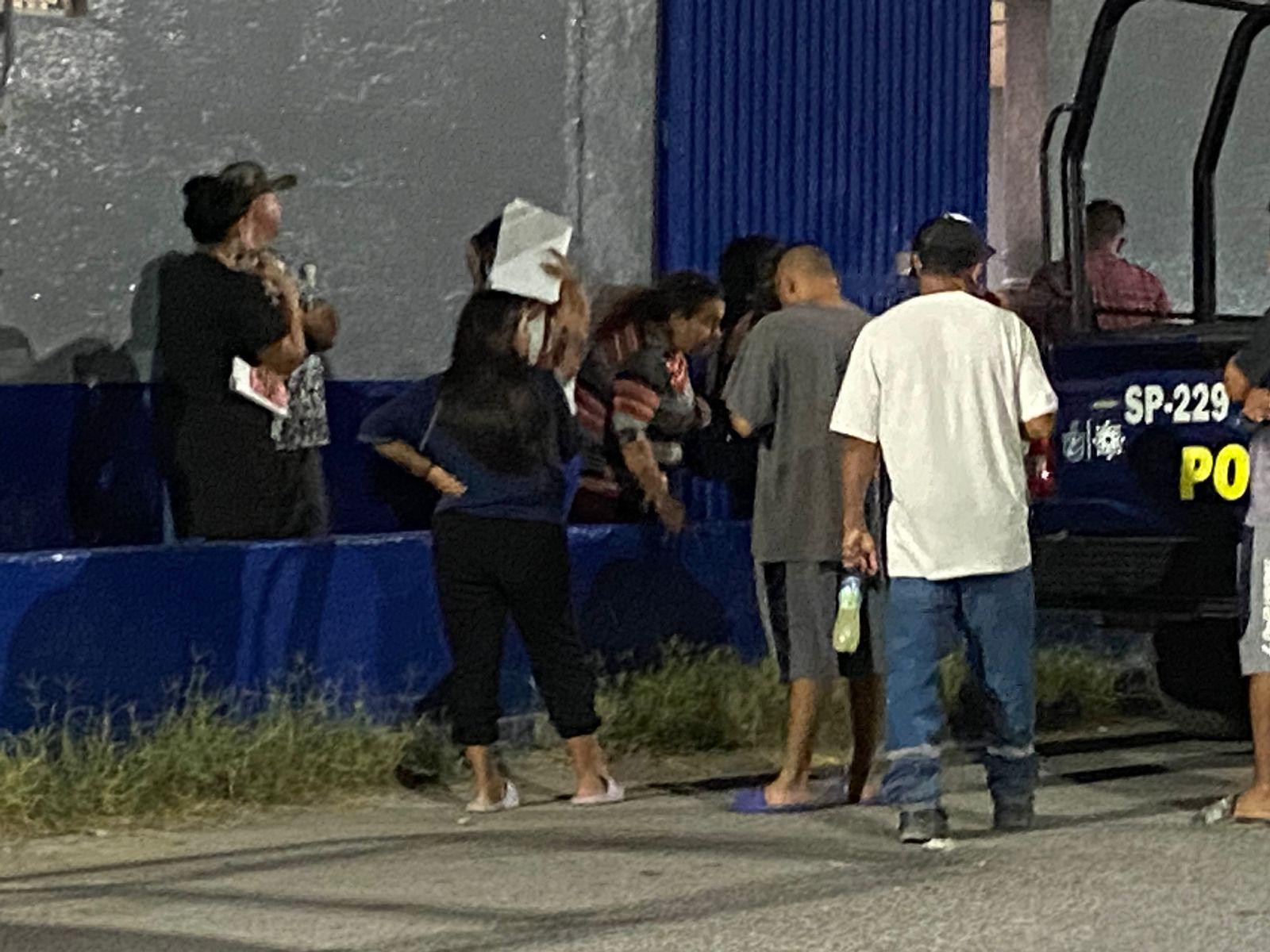 Detienen a 25 menores; protagonizan riña campal