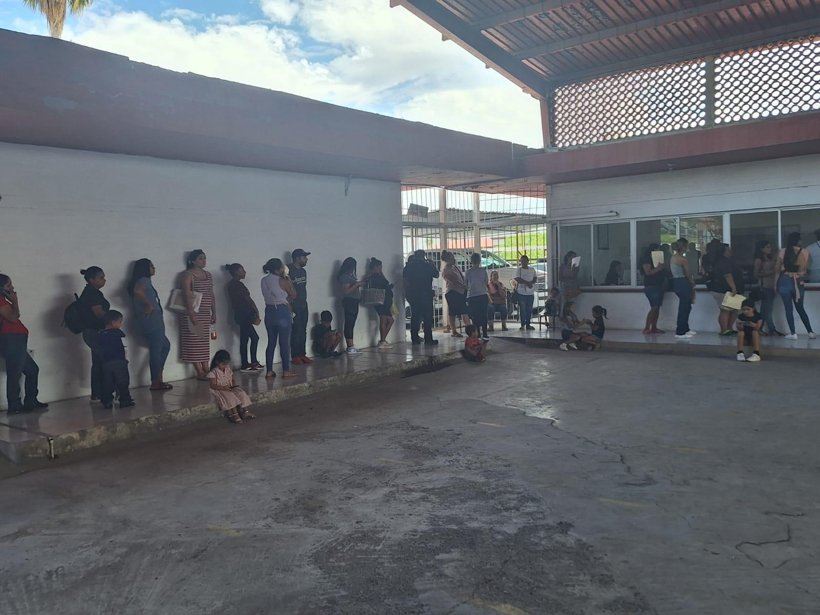 Pide paciencia Director de Servicios Educativos