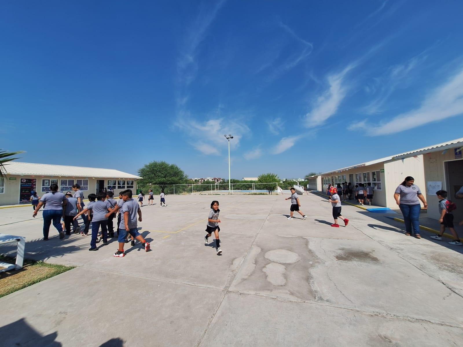 Regresan 78 mil 500 alumnos a la escuela