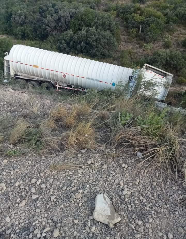 Trasvasan gas de pipa que cayó en voladero