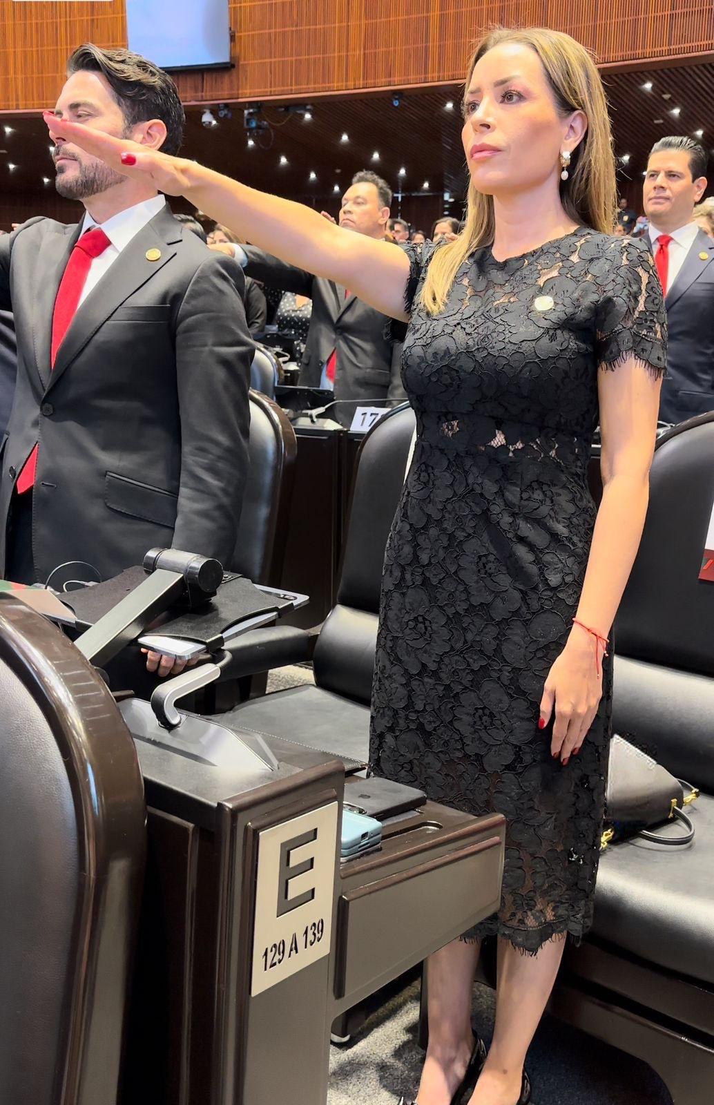 RINDEN PROTESTA DIPUTADOS DEL PRI DE LA LXVI LEGISLATURA