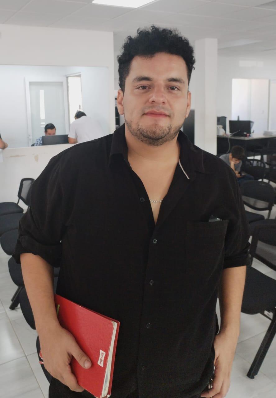 Demandan secretarias de la 147 al sindicato