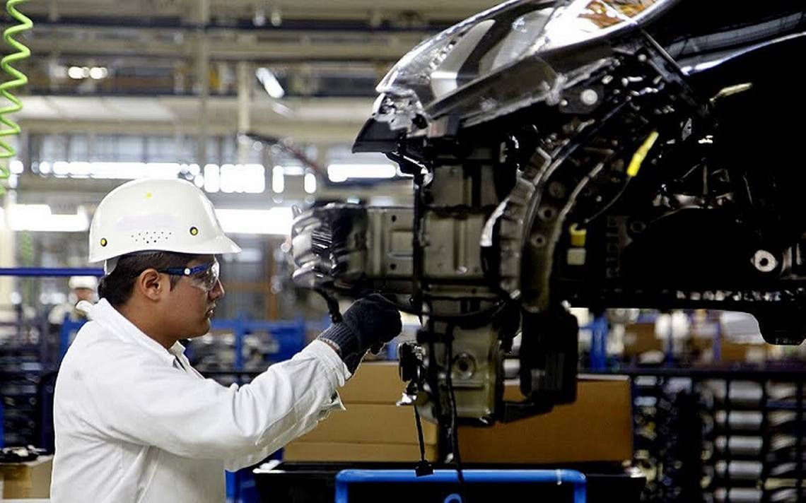Advierte clúster automotriz daños por recesión de EU