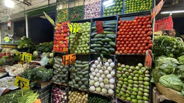 Inflación en México ‘se dispara’ a 5.57% en julio y eleva precio del jitomate: Inegi
