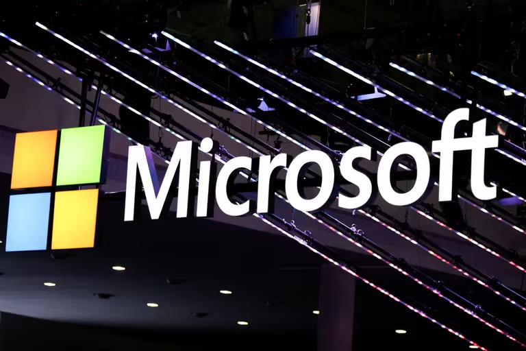 Microsoft vs. OpenAI: Los nuevos rivales en la carrera hacia la mejor Inteligencia Artificial