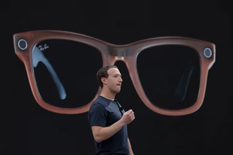 Apple estaría desarrollando unas gafas de realidad aumentada similares a las Ray-Ban de Meta
