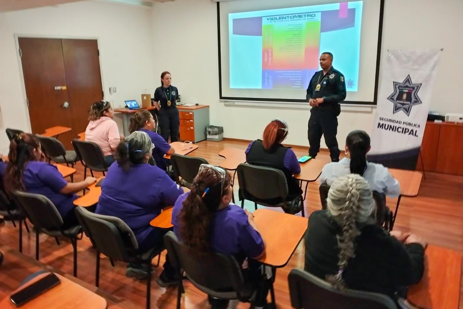 GRAN APERTURA DEL SECTOR INDUSTRIAL A PLÁTICAS PREVENTIVAS DE POLICÍA DE RAMOS ARIZPE