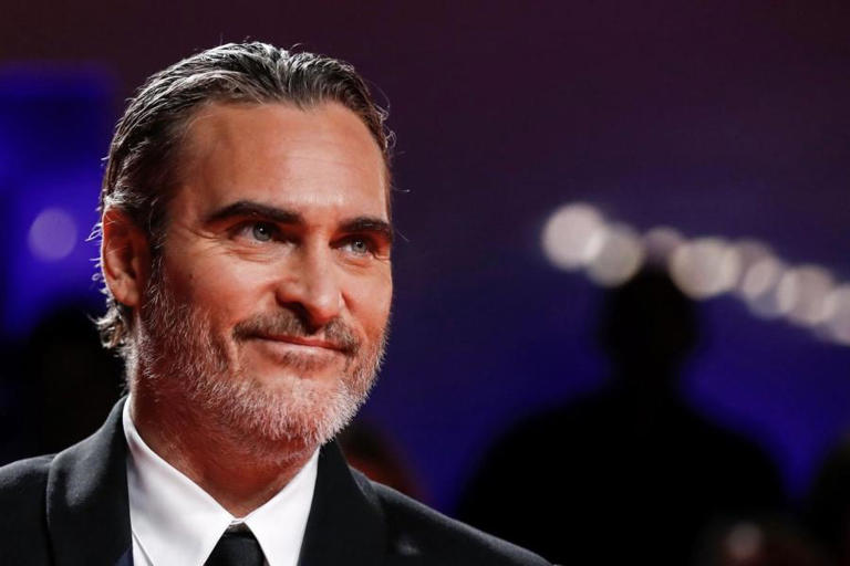Demandarían a Joaquín Phoenix por abandonar rodaje de película LGBT de Todd Haynes