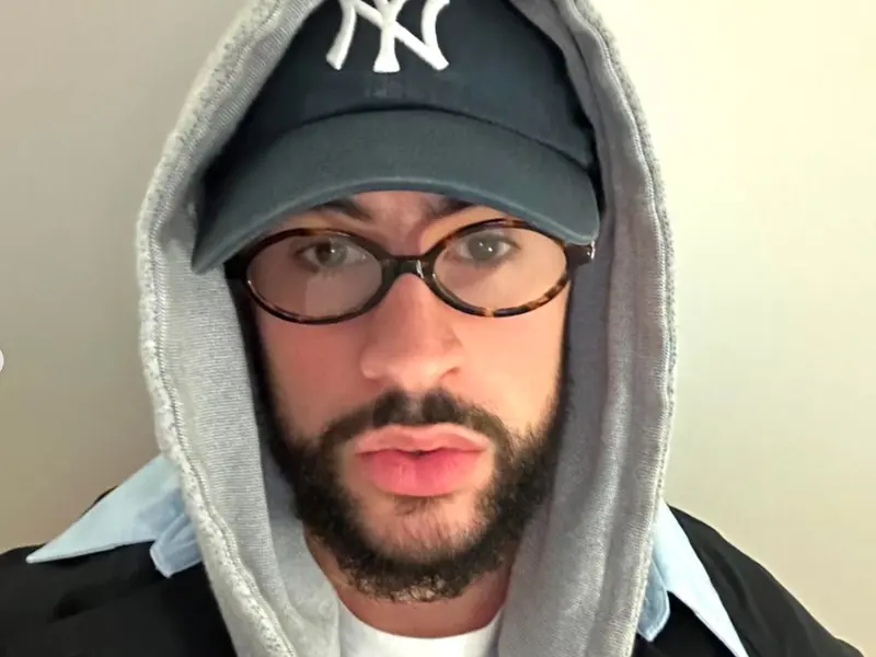 Bad Bunny aparece con el ojo morado; ¿qué le pasó al reguetonero?