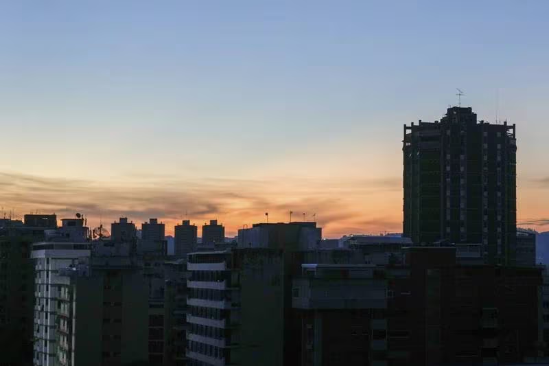 Apagón en Venezuela: ¿Por qué el Gobierno de Maduro ‘culpó’ a opositores del corte de energía en Caracas?