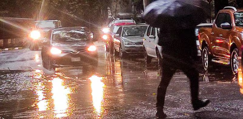 Frente frío número 1 y onda tropical 20 traerán fuertes lluvias para México este fin de semana