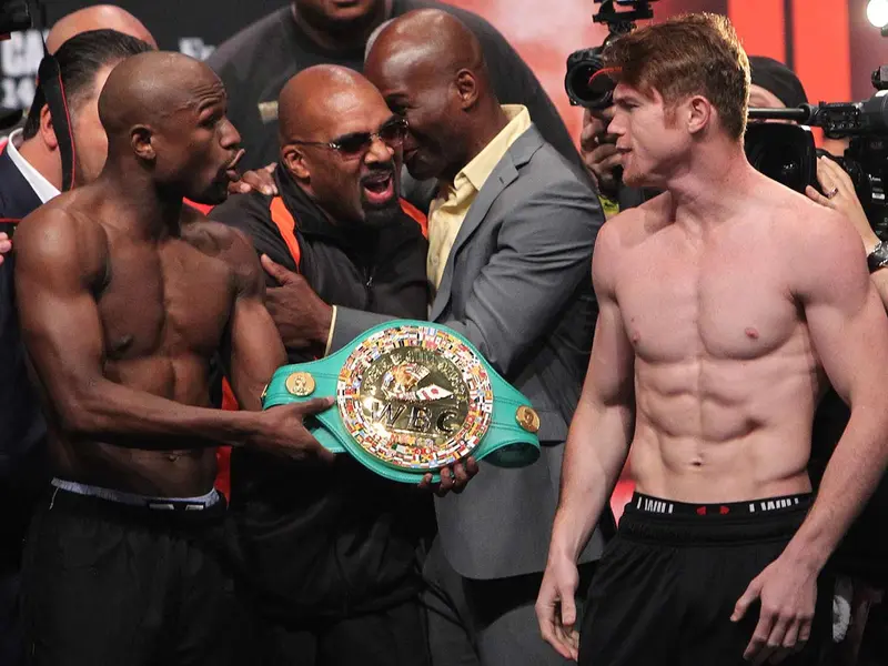 Ven a ‘Canelo’ en situación ‘delicada’
