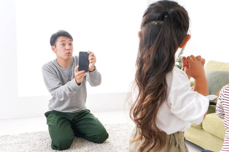 Cuidado con el sharenting: los riesgos de compartir fotos de tus hijos en internet