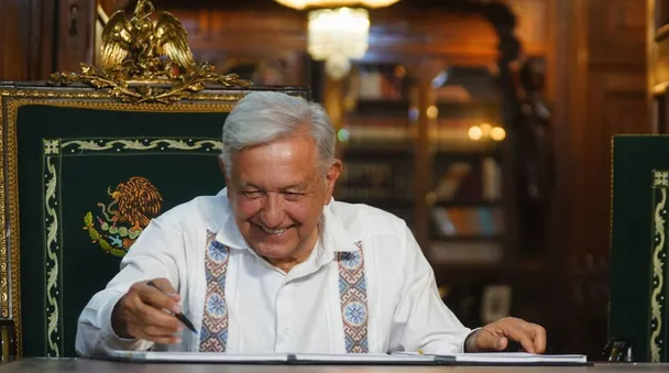 AMLO cierra sexenio con 27 reformas a la Constitución como cimiento para ‘segundo piso’ de la 4T
