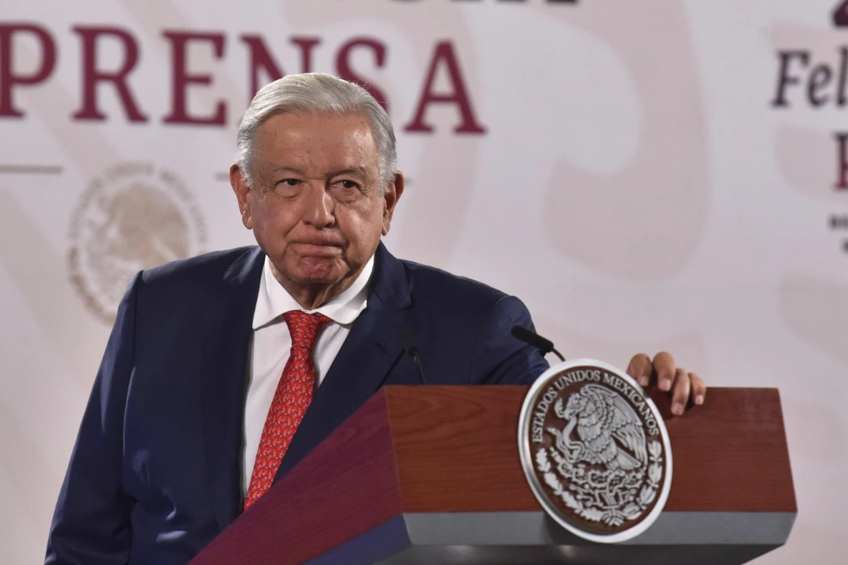 AMLO se retracta: “No es mi amigo, es mi adversario”
