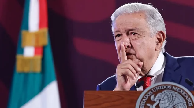AMLO evita pronunciarse sobre las advertencias del embajador de EU respecto a su reforma judicial